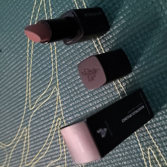 Moodstruck opulence matte lipstick - Picture 4 of 4